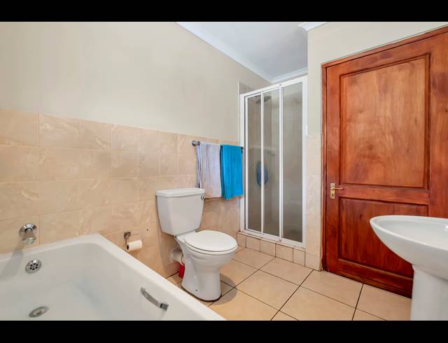 2 BEDROOM APARTMENT FOR SALE IN FERNDALE